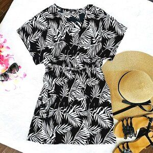 Mario Serrani Women's Beachwear Mini Dress Size Small Tunic Relaxed Black White